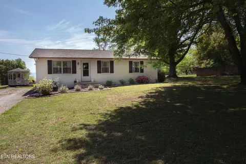 3310 Melody Ln, Maryville, TN 37804