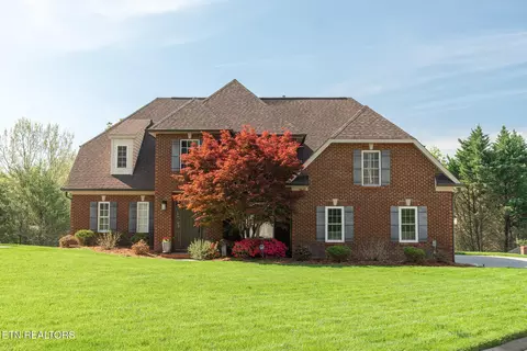 9720 Valley Woods Ln, Knoxville, TN 37922