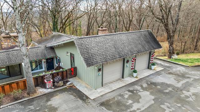 1900 Ridgecrest Dr #303, Knoxville, TN 37918