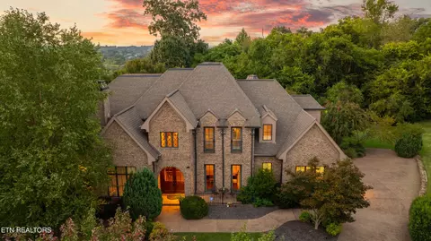 818 Hammock Ln, Knoxville, TN 37934