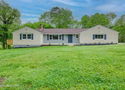4615 W Sunset Rd, Knoxville, TN 37914