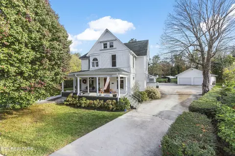 212 S Kingston Ave, Rockwood, TN 37854