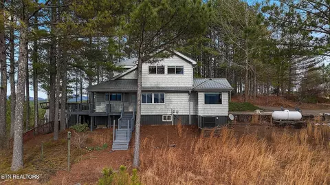 1995 Grassy Creek Rd, Copperhill, TN 37317