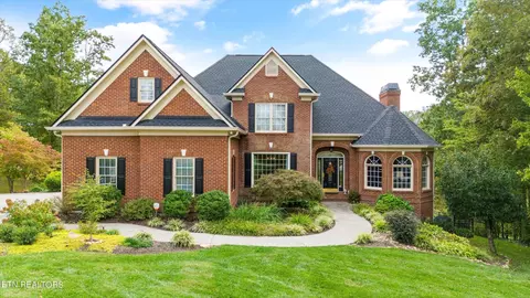 120 Wedgewood Dr, Lenoir City, TN 37772