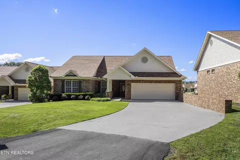 974 De Armond Ln, Maryville, TN 37804