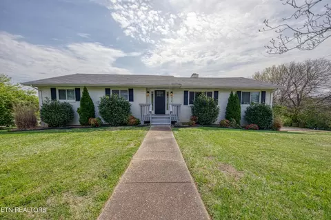 8116 Corteland Dr, Knoxville, TN 37909