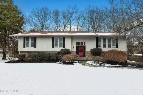 620 Sunnydale Rd, Knoxville, TN 37923