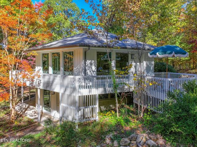 380 Country Square Rd, Newport, TN 37821