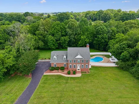 1404 Brook Dr, Columbia, TN 38401