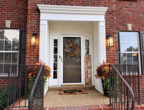 149 Grove Ln S, Hendersonville, TN 37075