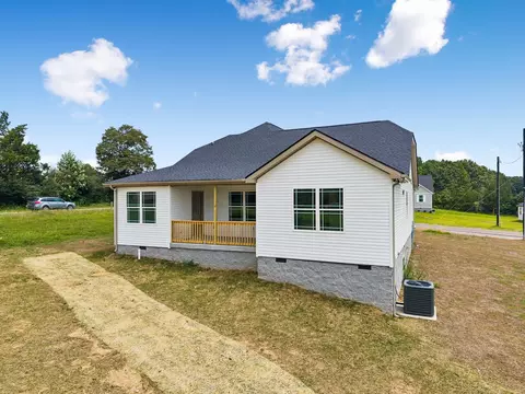 Exterior - 100 Morgan Ln, Dickson, TN 37055 photo 10 of 13