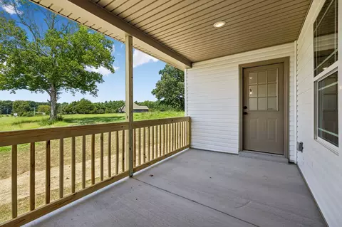Exterior - 100 Morgan Ln, Dickson, TN 37055 photo 8 of 13