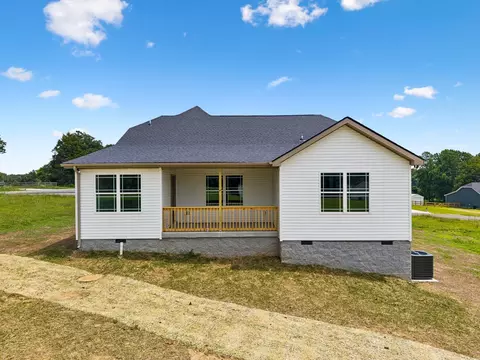 Exterior - 100 Morgan Ln, Dickson, TN 37055 photo 11 of 13