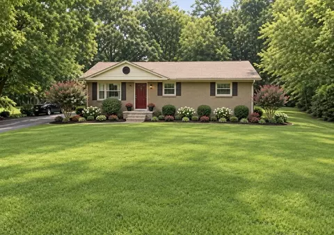 303 Jean Dr, La Vergne, TN 37086