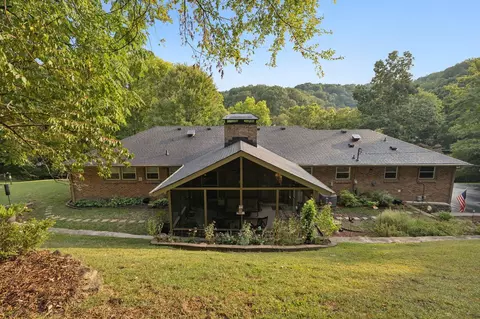 6601 Harcourt Cir, Nashville, TN 37205