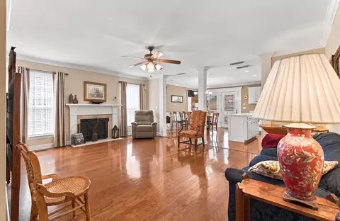 366 Golfview Ct, Murfreesboro, TN 37127