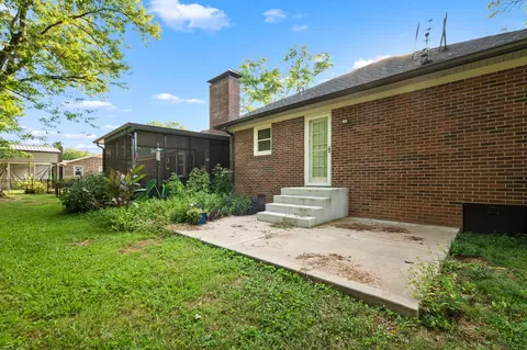 Exterior - 2814 Archer Ave, Murfreesboro, TN 37129 photo 5 of 16