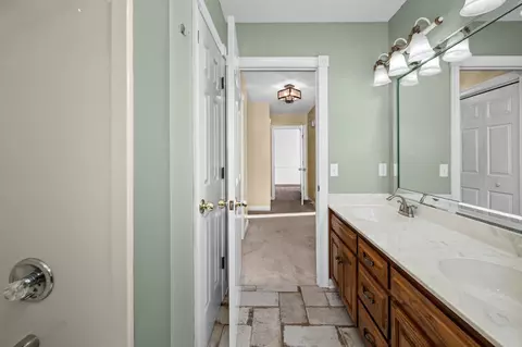 Bath - 2814 Archer Ave, Murfreesboro, TN 37129 photo 3 of 6