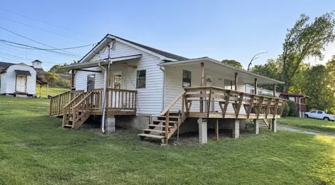 995 W Front St, Erin, TN 37061