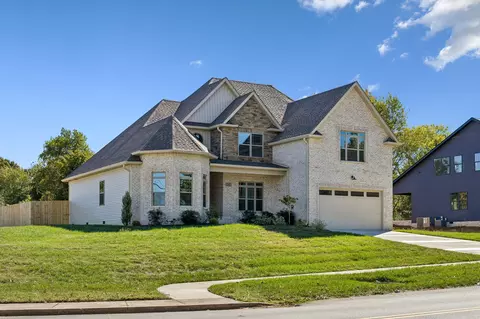 1501 Riggins Dr, Clarksville, TN 37042