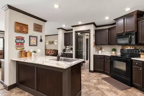 Kitchen - 1432 Lecomte Rd, Dickson, TN 37055 photo 2 of 3