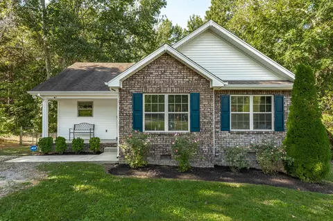 1028 Chris Dr, Portland, TN 37148