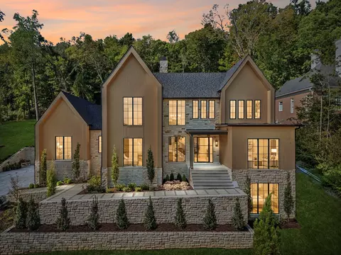 541 Turtle Creek Dr, Brentwood, TN 37027