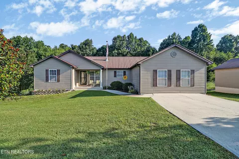 661 Grace Hill Dr, Crossville, TN 38571