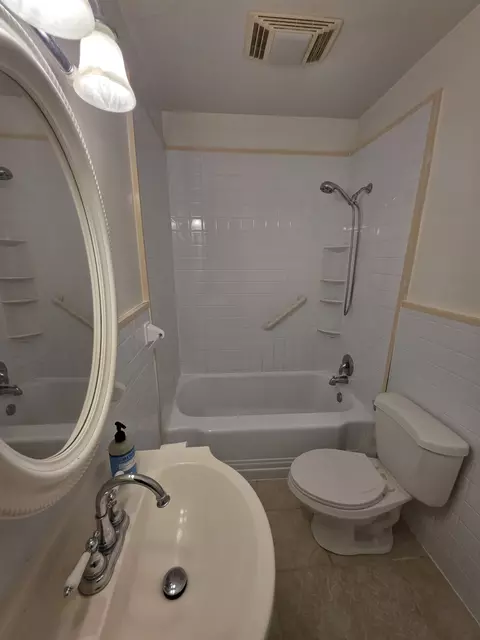 Bath - 322 E Campbell Rd, Madison, TN 37115 photo 7 of 7