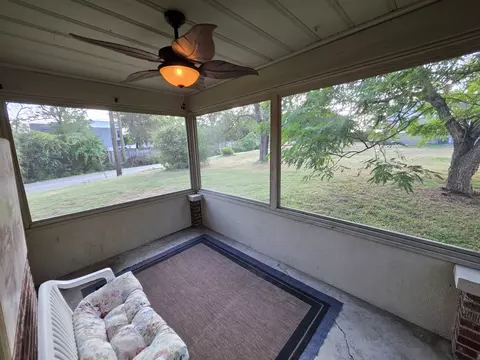 Exterior - 322 E Campbell Rd, Madison, TN 37115 photo 5 of 18