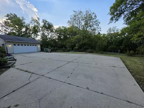 Exterior - 322 E Campbell Rd, Madison, TN 37115 photo 15 of 18
