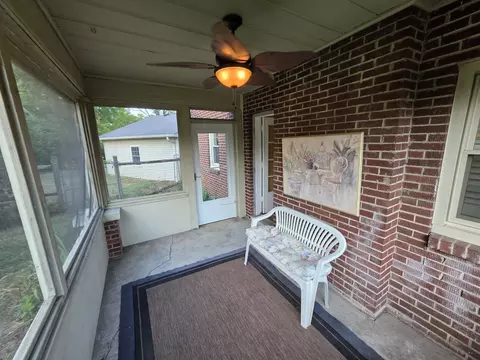 Exterior - 322 E Campbell Rd, Madison, TN 37115 photo 7 of 18