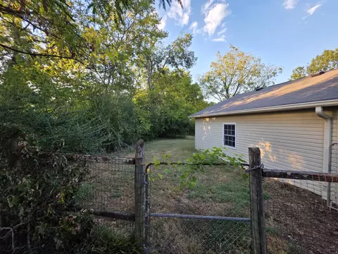 Exterior - 322 E Campbell Rd, Madison, TN 37115 photo 18 of 18