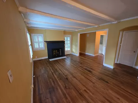 Living - 322 E Campbell Rd, Madison, TN 37115 photo 1 of 8