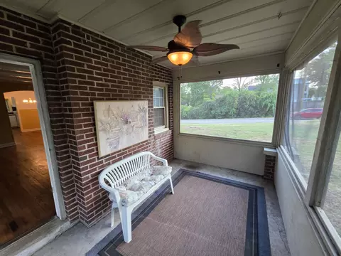 Exterior - 322 E Campbell Rd, Madison, TN 37115 photo 6 of 18