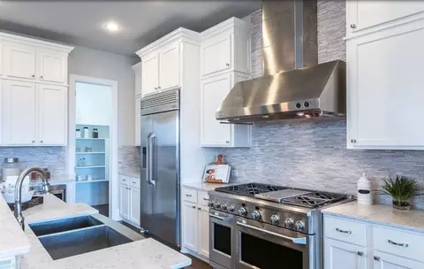 Kitchen - 7818 Dice Lampley Rd, Fairview, TN 37062 photo 1 of 2
