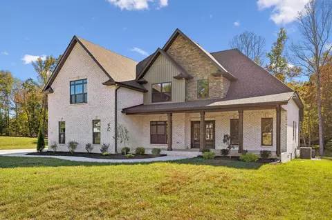 1300 Reda Dr, Clarksville, TN 37042
