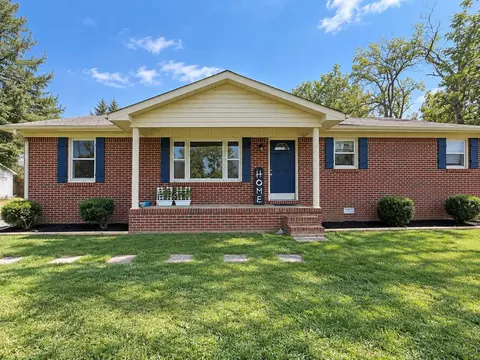 306 Circle Hill Dr, Mcminnville, TN 37110