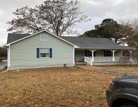 1221 N Thunderbird Dr, Hernando, MS 38632 photo 1