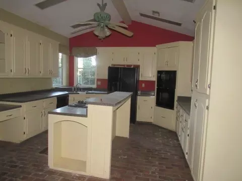 9800 E Holmes Rd, Collierville, TN 38017 photo 3