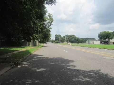 4792 Willow Rd, Memphis, TN 38117 photo 2