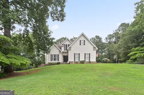 310 S Shore Dr, Newnan, GA 30263