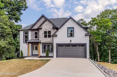 7560 Christin Lee Cir, Knoxville, TN 37931