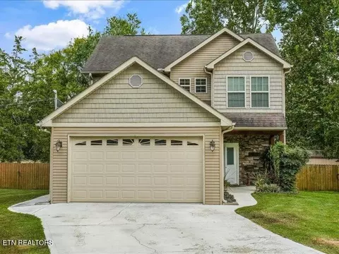 7900 Wheatland Dr, Knoxville, TN 37931