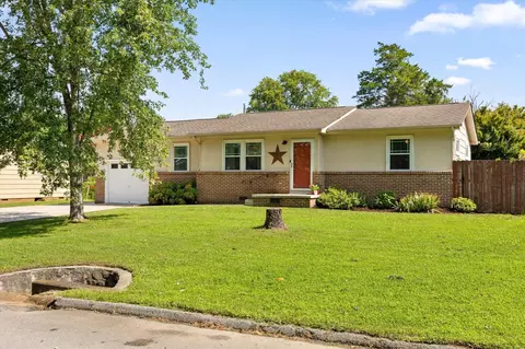 1837 S Prairie Cir, Hixson, TN 37343