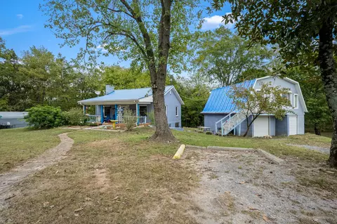 404 Old Nashville Dirt Rd, Shelbyville, TN 37160