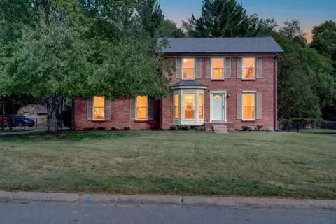 1307 Barbara Dr, Clarksville, TN 37043