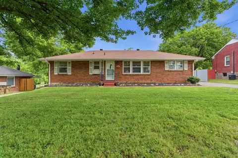 2636 Woodberry Dr, Nashville, TN 37214