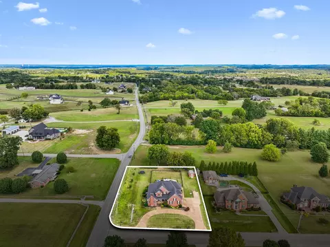 2401 W Clay Dr, Lebanon, TN 37087