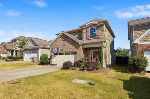 Exterior - 1025 Hemlock Dr, Spring Hill, TN 37174 photo 3 of 8